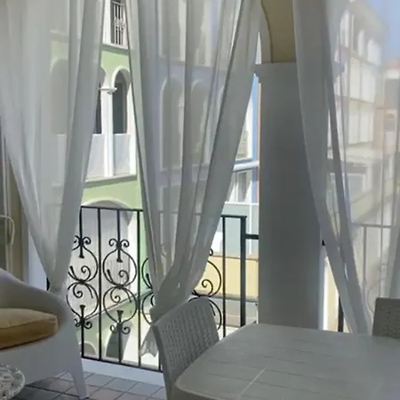 L' Angolo Sul Mare Appartement *